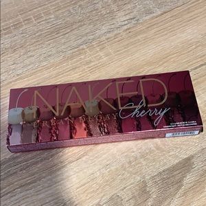 Naked Cherry Pallet